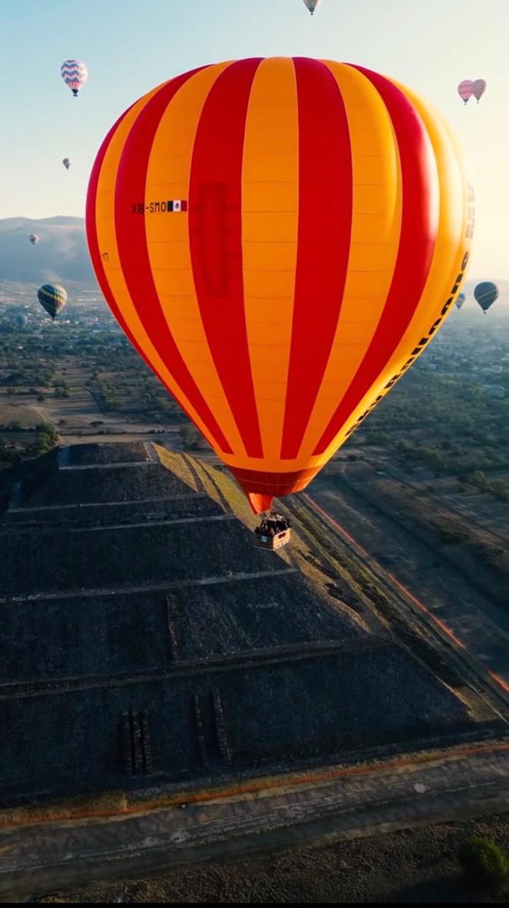 Equipo de Viajes en Oferta en oficina